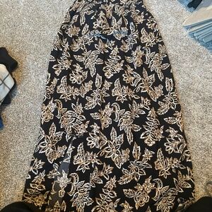 Maxi floral skirt